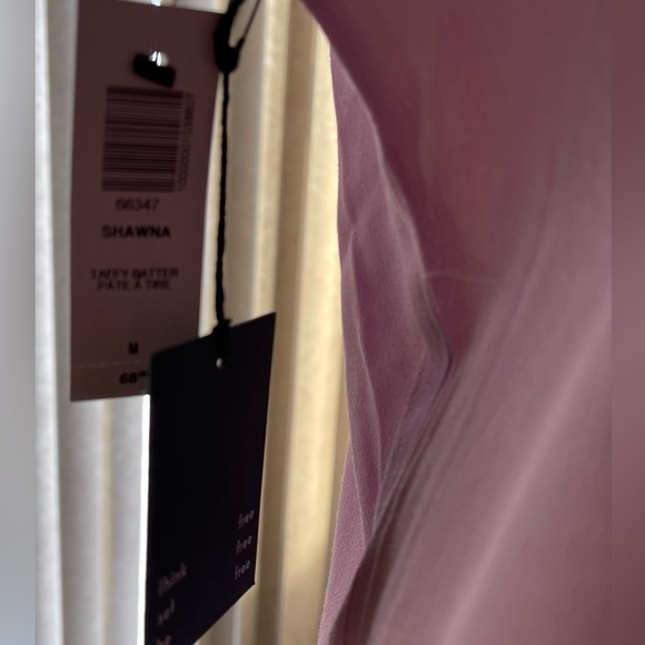 Aritzia Wilfred Shawna Blouse - Picture 2 of 2